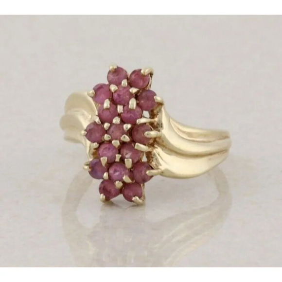 10k Yellow Gold Natural Ruby Cluster Flower Ring Size 6 - Picture 5 of 7